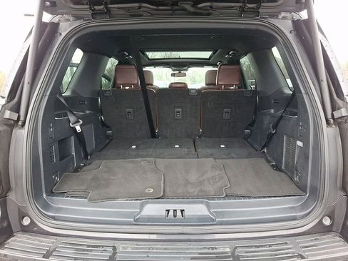 Used 2024 Ford Expedition Limited image 31