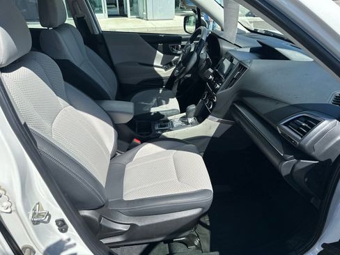 Certified 2022 Subaru Forester Premium AWD/4WD image 9
