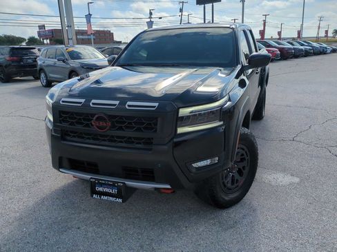 Used 2025 Nissan Frontier PRO-4X AWD/4WD image 1