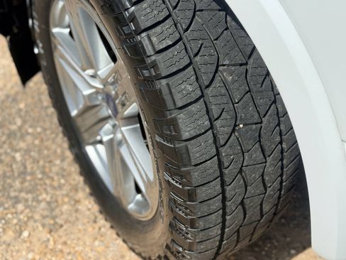 Used 2018 Ford F150 Lariat RWD image 13