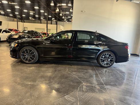 Used 2020 Audi A8 L 4.0T image 6