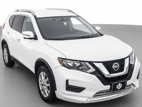 Used 2018 Nissan Rogue SV w/ Premium Package AWD/4WD image 1