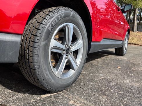 Used 2024 Ford Edge SEL w/ Convenience Package image 7