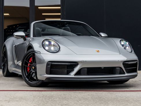 Certified 2022 Porsche 911 Carrera GTS image 6
