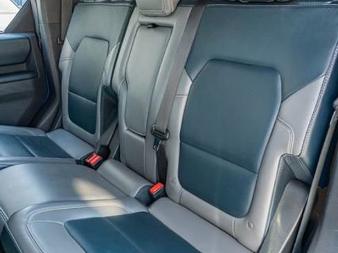 Used 2022 Ford Bronco Outer Banks image 37