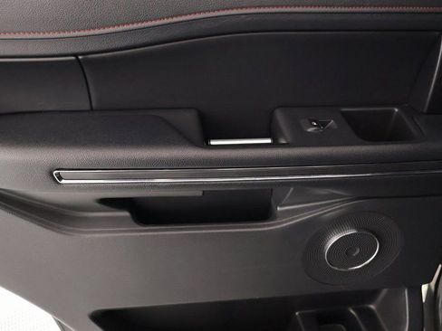 Used 2022 Ford Expedition Limited image 18