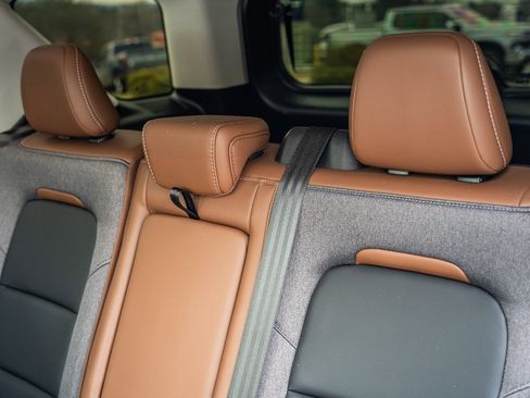 Used 2024 Ford Bronco Sport Outer Banks w/ Tech Package image 21