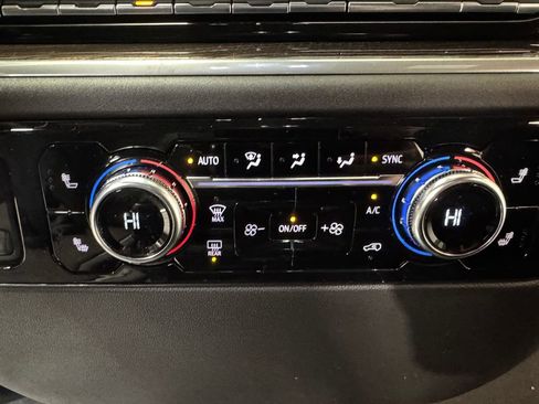 New 2026 GMC Sierra 1500 Elevation image 12