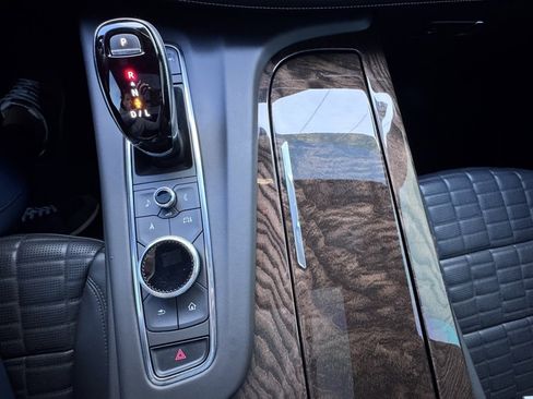 Used 2023 Cadillac Escalade ESV Sport Platinum w/ LPO, ONYX Package image 32