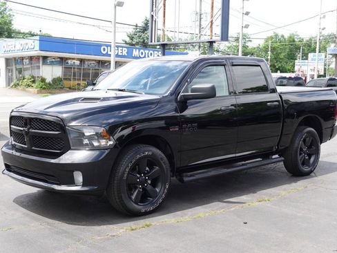 Used 2022 RAM 1500 Express w/ Wheel & Sound Group AWD/4WD image 1