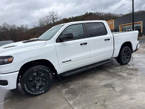New 2026 RAM 1500 Express AWD/4WD image 12