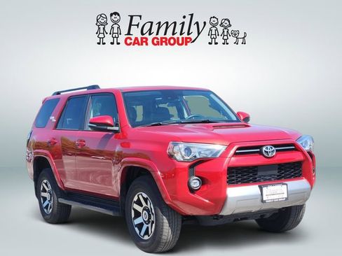 Certified 2024 Toyota 4Runner TRD Off-Road Premium AWD/4WD image 2