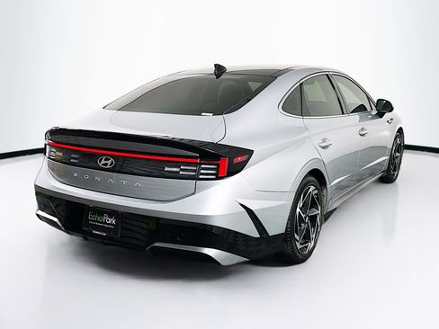 Used 2024 Hyundai Sonata SEL w/ Convenience Package FWD image 9