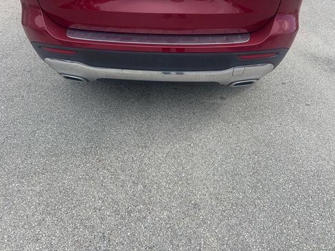Used 2021 Mercedes-Benz GLB 250 4MATIC image 6