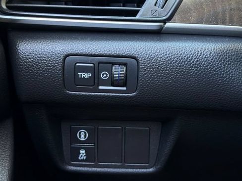 Certified 2018 Honda Accord EX image 32
