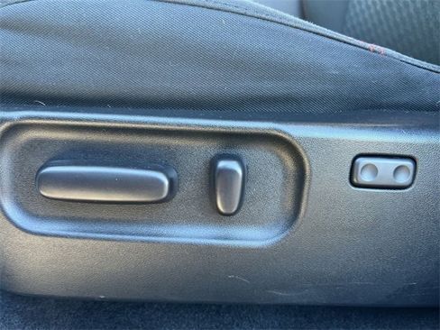 Used 2022 Toyota Tacoma TRD Sport image 12