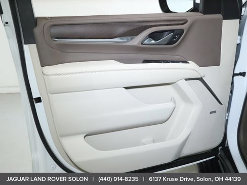 Used 2021 GMC Yukon Denali w/ Denali Premium Package AWD/4WD image 34