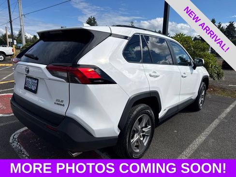 Used 2024 Toyota RAV4 XLE w/ Convenience Package AWD/4WD image 11
