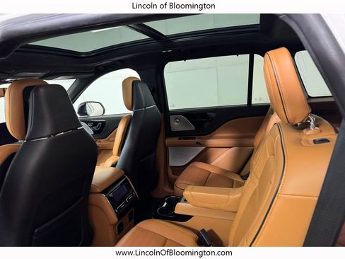 Used 2023 Lincoln Aviator Black Label image 33