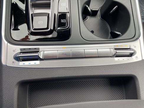 New 2026 Kia Carnival SX FWD image 23