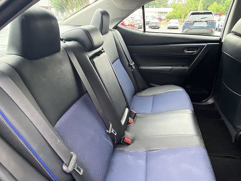 Used 2018 Toyota Corolla SE FWD image 18