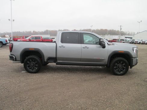 New 2026 GMC Sierra 2500 AT4 w/ AT4 Premium Plus Package image 3
