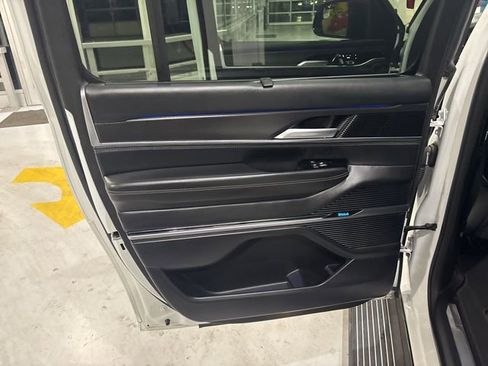 Used 2024 Jeep Grand Wagoneer L Series II w/ Quick Order Packagew 28T AWD/4WD image 35