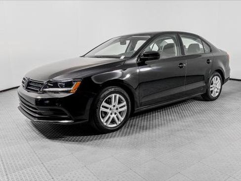 Used 2018 Volkswagen Jetta S FWD image 2