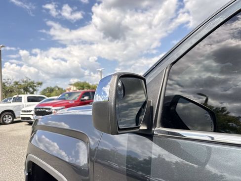 Used 2018 GMC Sierra 1500 Denali AWD/4WD image 11