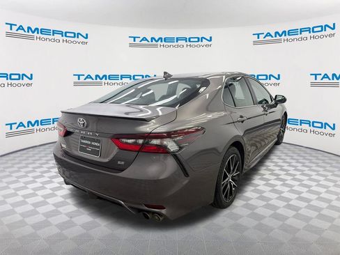 Used 2024 Toyota Camry SE FWD image 5