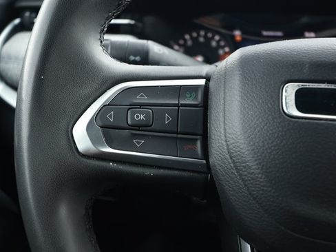 Used 2024 Jeep Compass Latitude AWD/4WD image 10