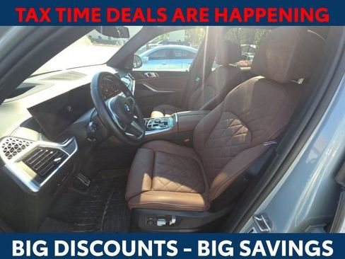 Used 2024 BMW X5 xDrive40i w/ M Sport Package image 14