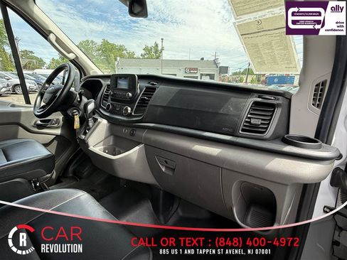 Used 2023 Ford Transit 250 Medium Roof AWD image 25