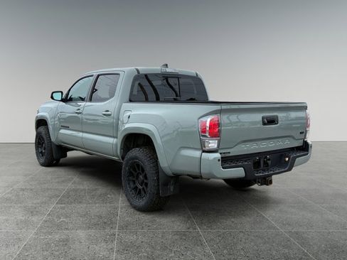 Certified 2022 Toyota Tacoma TRD Sport w/ Technology Package image 3