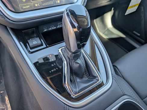 New 2025 Subaru Outback Limited image 12