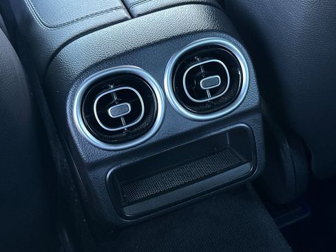 Certified 2023 Mercedes-Benz C 300 Sedan image 31