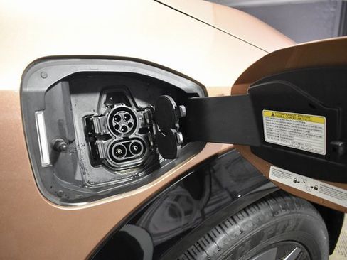 Certified 2023 Nissan Ariya image 48