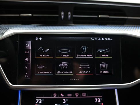 Used 2025 Audi RS 6 performance w/ Blue RS Design Package Plus image 22