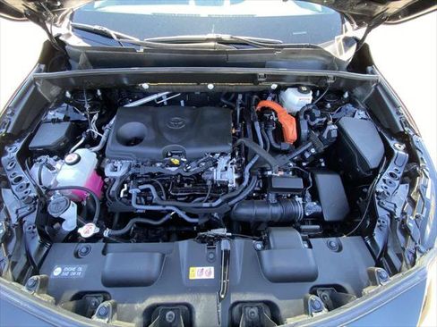 Certified 2022 Toyota Venza XLE AWD/4WD image 24