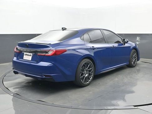 Used 2025 Toyota Camry XSE w/ Premium Plus Package image 6