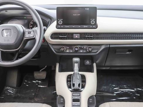 Used 2025 Honda HR-V LX image 15