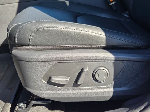 New 2026 Kia Sportage EX w/ EX Panorama Roof Package image 22