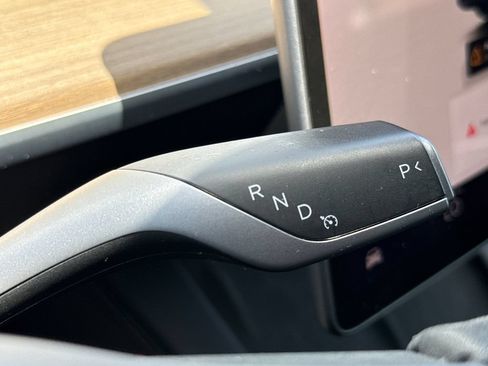 Used 2023 Tesla Model Y Performance AWD/4WD image 20