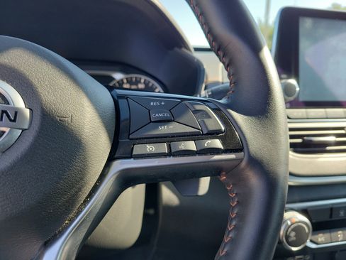 Certified 2021 Nissan Altima 2.5 SR FWD image 25