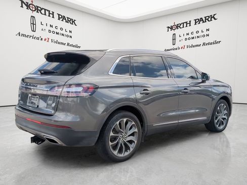 Used 2023 Lincoln Nautilus Reserve w/ Luxury Package FWD image 5