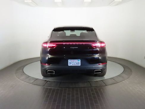 Certified 2023 Porsche Cayenne Coupe AWD/4WD image 6