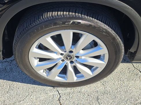 Used 2020 Mercedes-Benz GLC 300 image 8