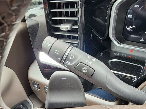 New 2026 GMC Sierra 1500 SLT w/ SLT Premium Plus Package image 24