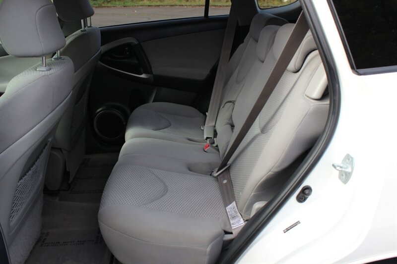 Used 2008 Toyota RAV4 Limited w/ Tow Prep Pkg AWD/4WD image 13