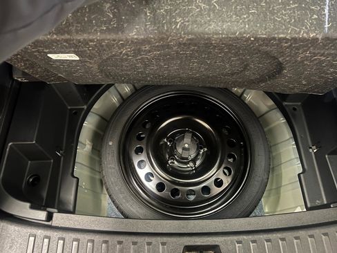 Used 2025 Chevrolet Equinox LT image 72